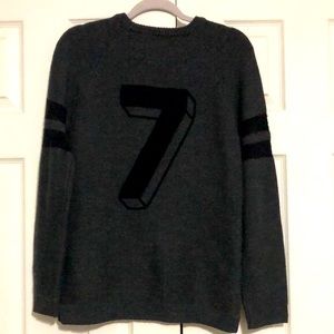 Zara‎ knit boys sweater number 7 on back. Fits boys age 13-14 yes old. Winter